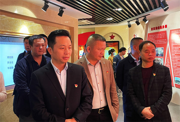 微信图片_202111041659101_副本.jpg